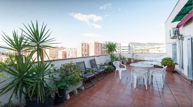 Castel Apartments L'Hospitalet de Llobregat Exterior foto